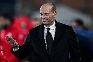 意天空：阿莱格里取消米兰今天下午的训练 预计阵型将回归352