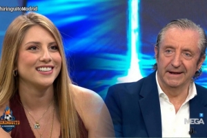 记者：皇马早拿出这种表现也许首回合能赢，也不至于四大皆空