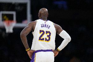 八村：詹姆斯尊重大家也清楚彼此角色 这是我们排名第四关键原因