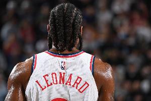 燃尽了！伦纳德本赛季经历比尔报销&哈登交易 场均27.9分生涯新高