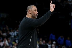 乌度卡：我们已基本敲定对湖人的首发 但暂时不会对外公布