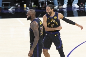 文森特：接受采访总被问到湖人经历 谈论篮球不可能不谈老詹