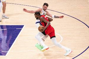 火媒预测：前三场火箭会2-1 东契奇中途复出 火箭拿下G6淘汰湖人