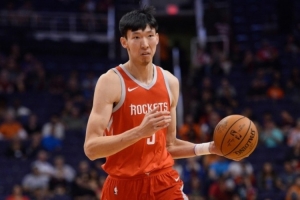 杨瀚森晋级季后赛！上一次晋级的中国球员是周琦 首轮拿到2分