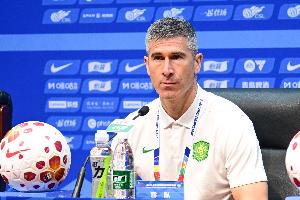 媒体人：蒙哥马利带来英超习惯，不让队员睡懒觉，正常是上午训练