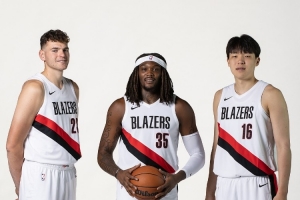 解说：除非垃圾时间 否则杨瀚森在附加赛和季后赛没一点出场机会