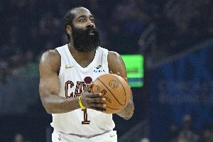 生涯前n个赛季都闯入季后赛排行榜：黑白双煞第1 哈登&帕克第3