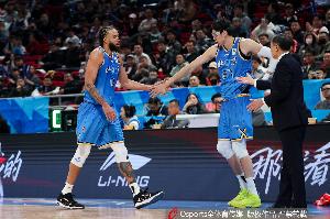 北京发挥了内线的优势 山东过早地失去抵抗&与一贯的比赛风格不同