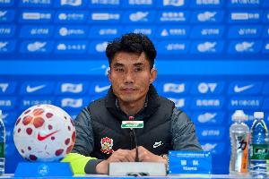 郑智：由于一些客观因素+伤病不断，球队目前成绩不是很满意