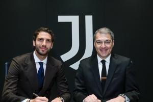 官方：尤文与洛卡特利完成续约，新合同至2030年