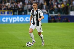 记者：尤文视库普梅纳斯为失败的引援，希望以约3000万欧将其出售