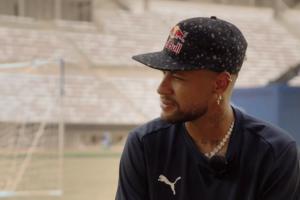 内马尔：如今擅长盘带的球员越来越少，足球已变成身体对抗的运动