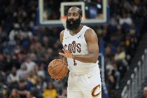 哈登谈全队126分：将在防守端继续努力 这能推动我们的进攻