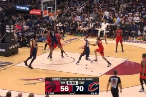 乘胜追击！莫布里内外开花 帮助球队扩大优势