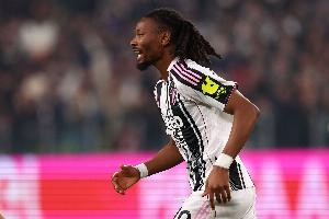 K·图拉姆：庆祝动作是早上在更衣室发明的，致敬两位法国歌手