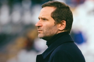 科莫总监：和国米的意杯半决赛是重要的里程碑，我们将平静面对