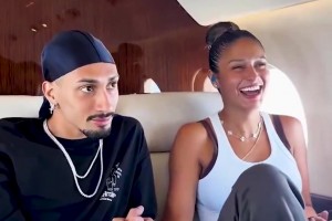 因伤缺战！拉菲尼亚和妻子已抵达马德里，为巴萨加油助威❤️