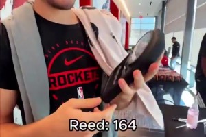 有点意外！火箭队内握力比赛，阿门铆足了劲也比不过谢泼德啊！